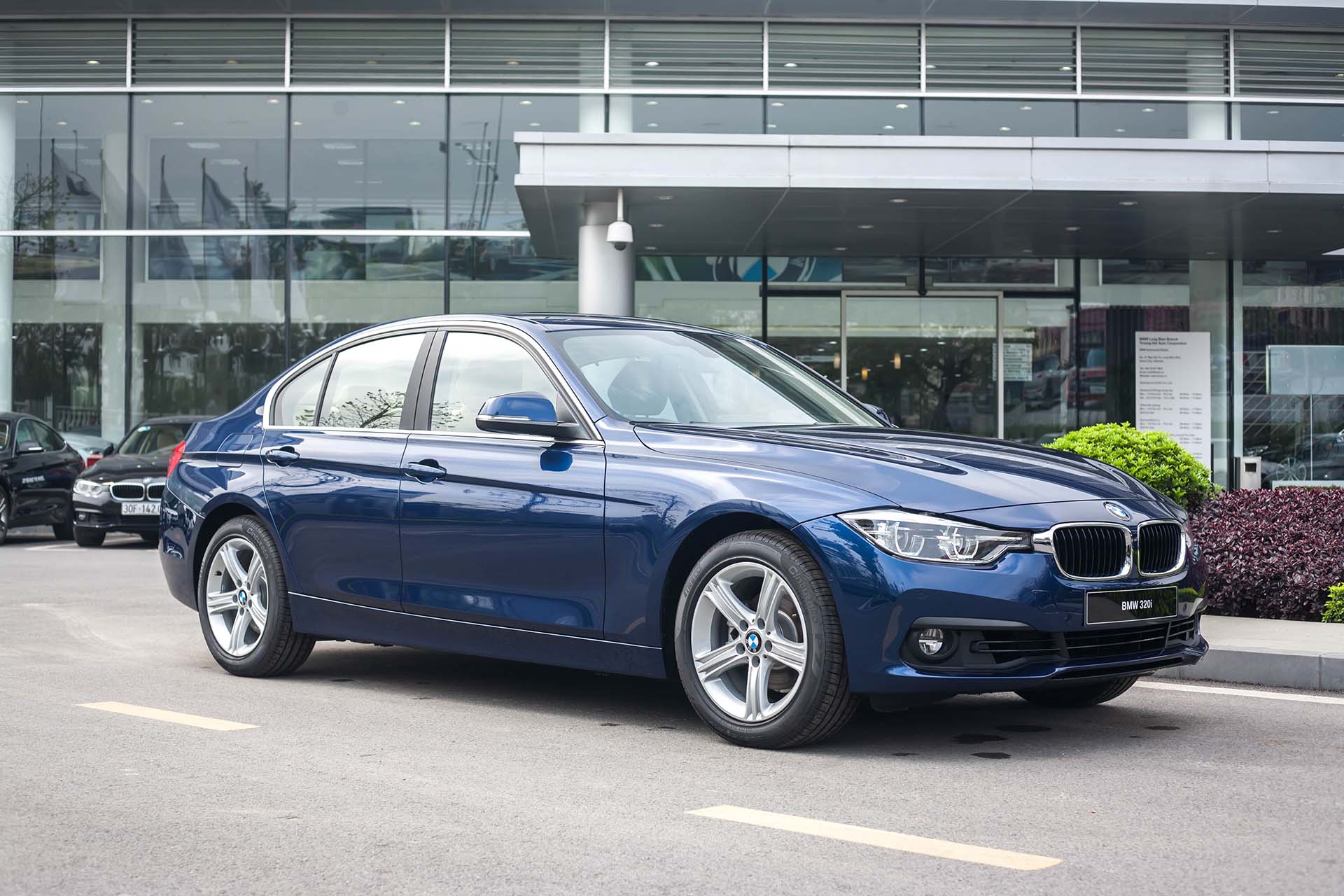 danh gia bmw 320i